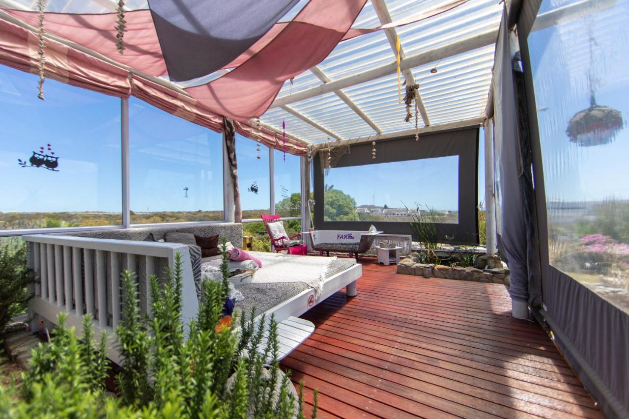 Farr Out Guest House Paternoster Esterno foto
