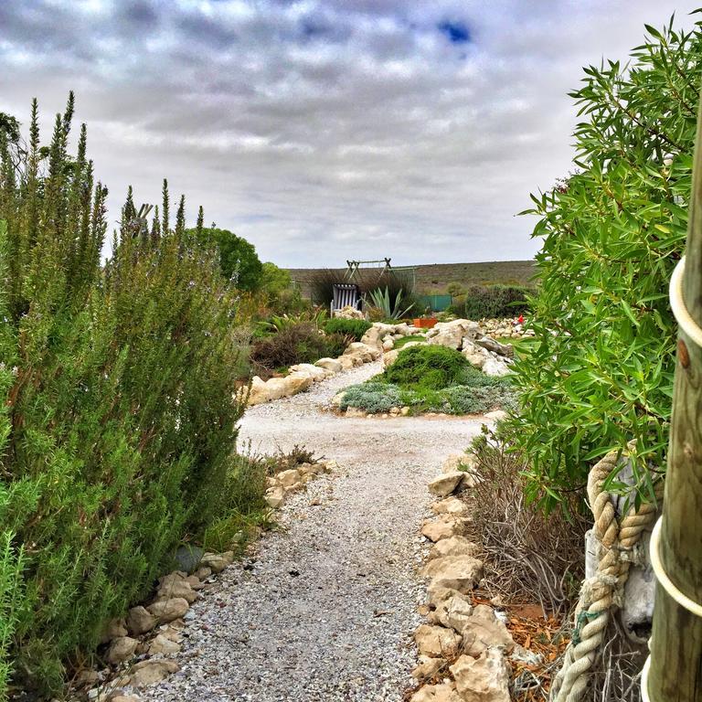 Farr Out Guest House Paternoster Esterno foto