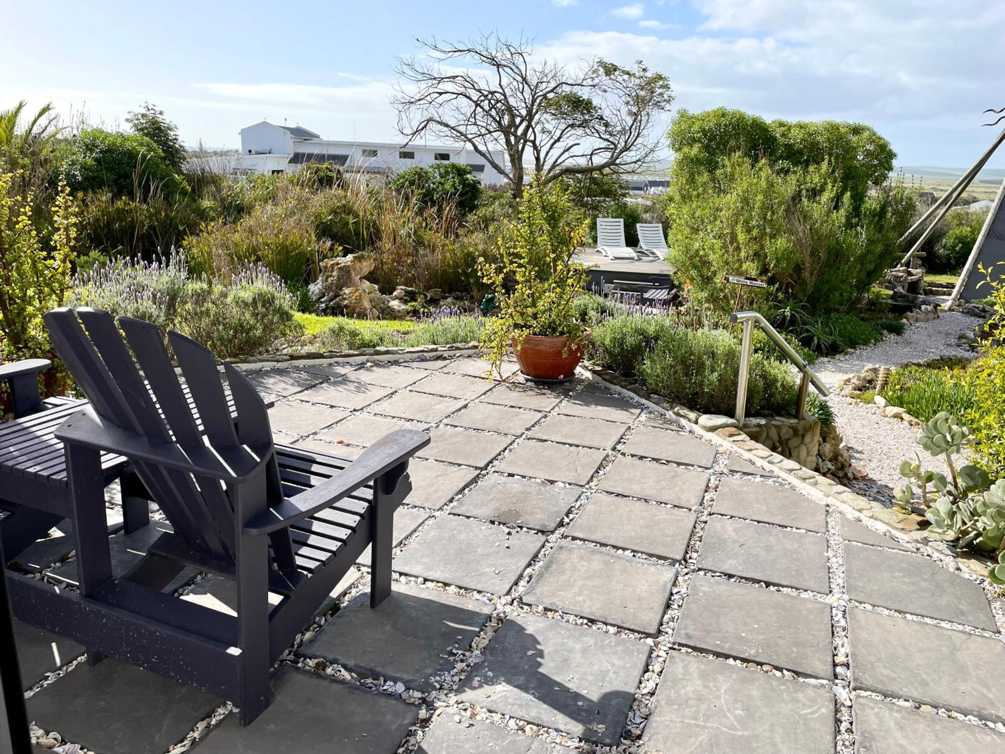 Farr Out Guest House Paternoster Esterno foto