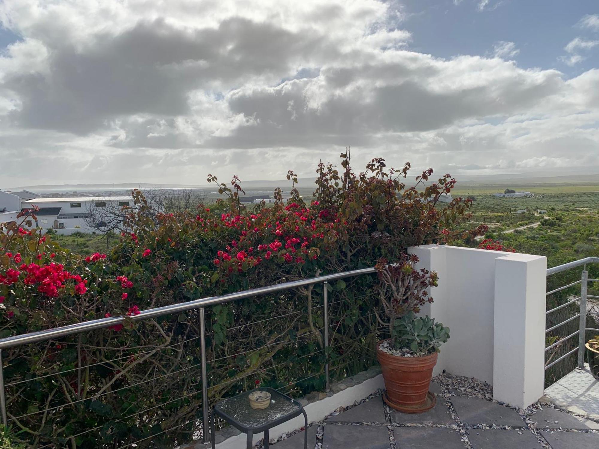 Farr Out Guest House Paternoster Esterno foto
