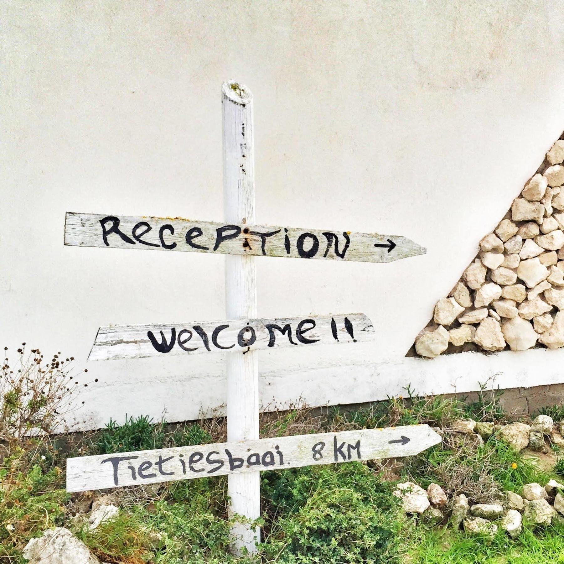 Farr Out Guest House Paternoster Esterno foto