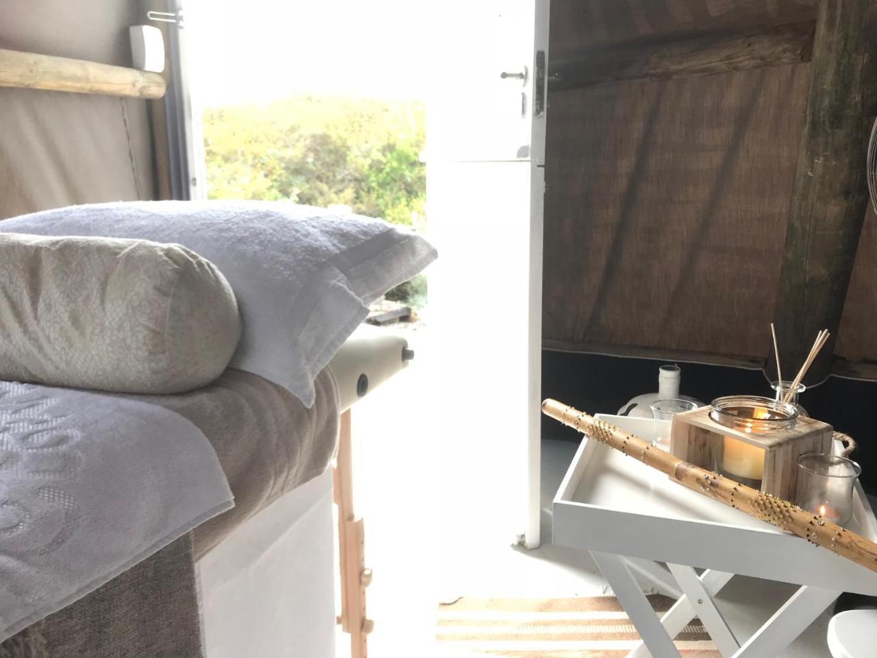 Farr Out Guest House Paternoster Esterno foto